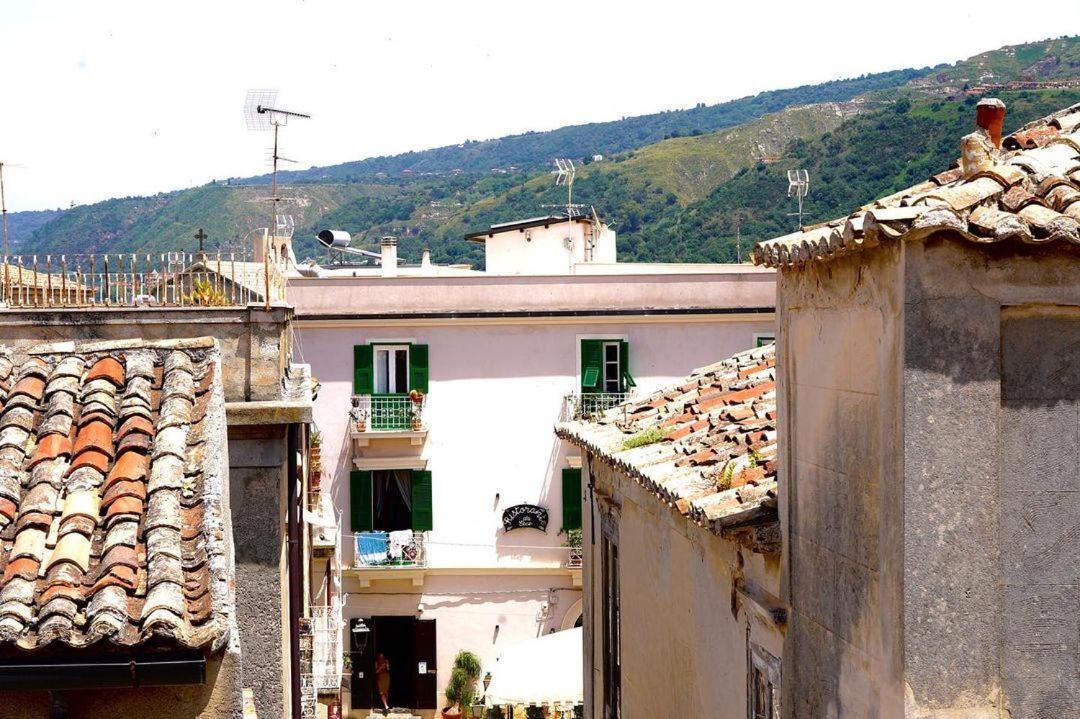 Il Marchese Del Grillo Apartman Tropea Szoba fotó
